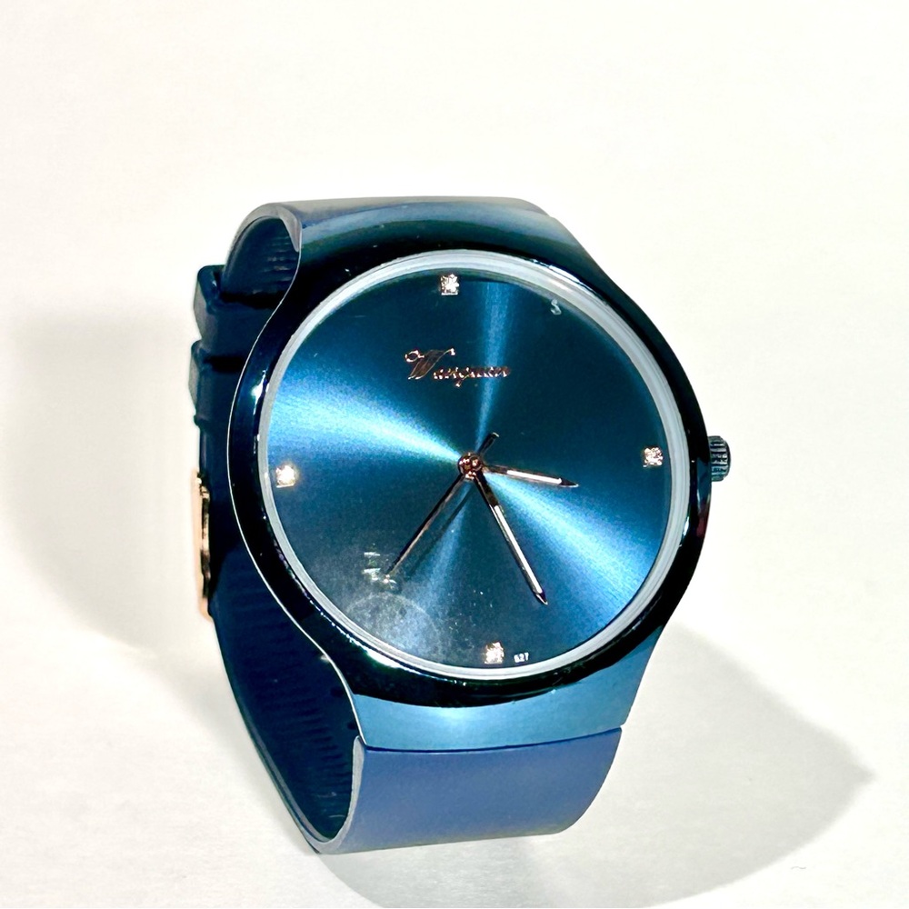 Blue Smartwatch - image 1